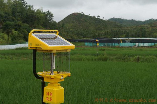 太陽能殺蟲燈在江西贛州虔農虎蛙稻種植基地效果
